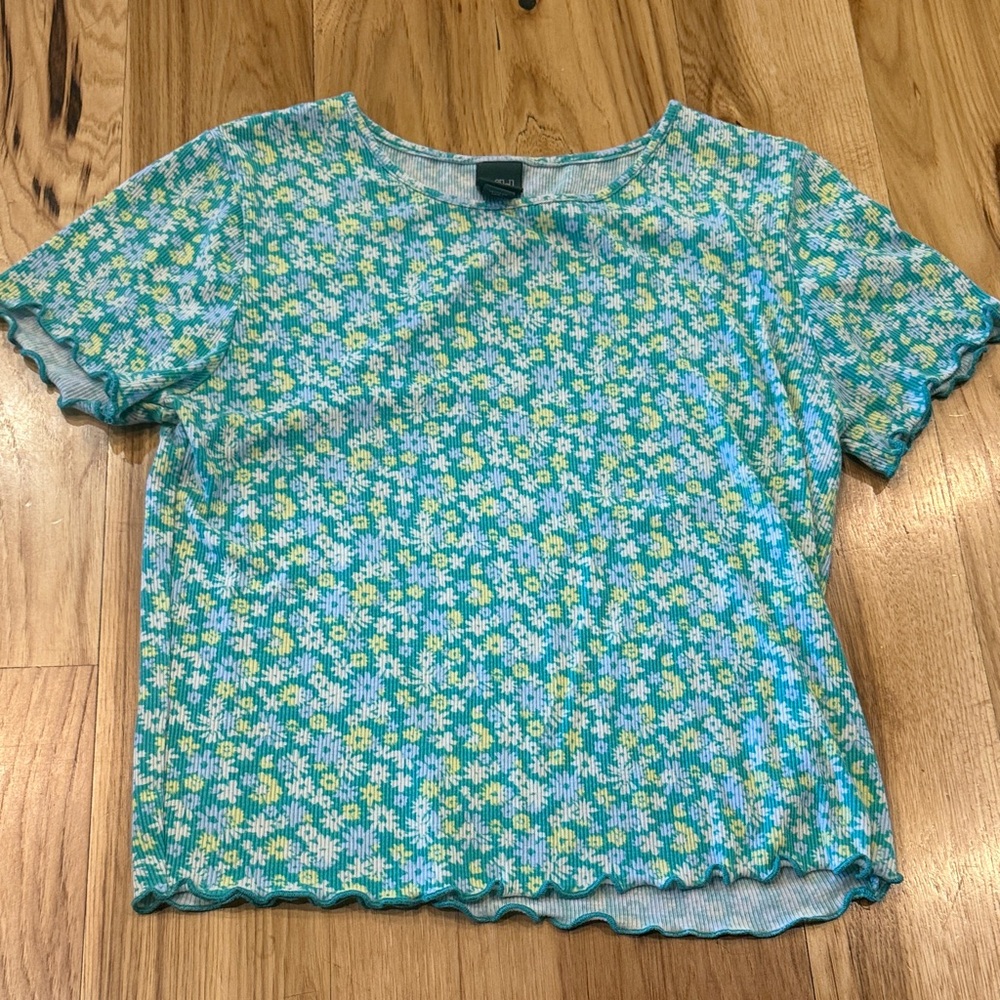 Urban Outfitters Blue Floral Short Sleeve Tee